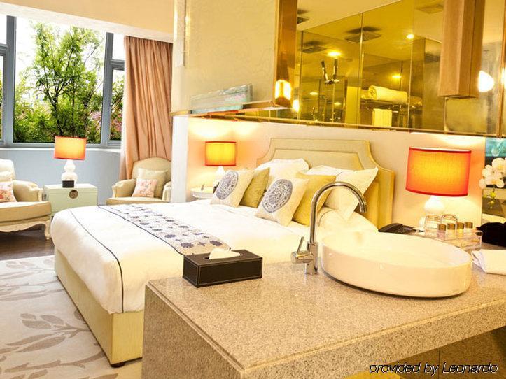 Beijing Springs Valley Hotel Exterior photo